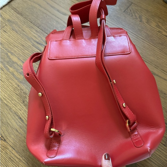 Authentic manure gravel backpack in Cherry red. Excellent used condition - Picture 3 of 3